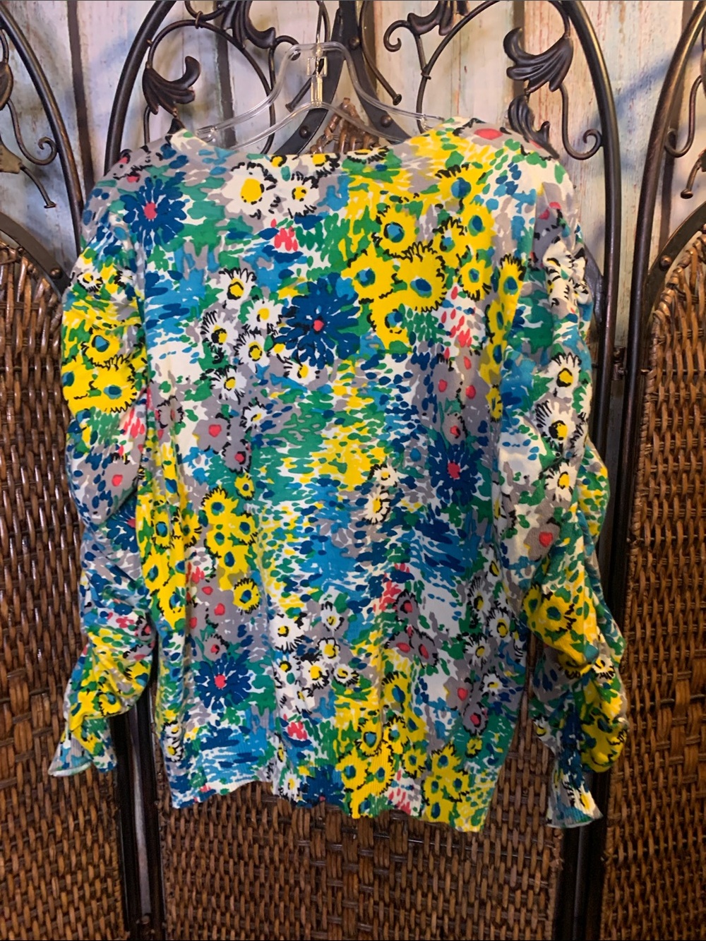 Cute Floral Ruched Sleeved Cardigan XL - Picture 3 of 5